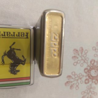 Due accendini Zippo Ferrari e VC in vendita