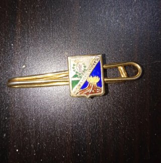 Insignias y llaveros militares