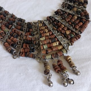 Collar estilo Hippie años 60