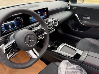 MERCEDES CLASE A250e 218cv EQ HYBRID 2025. ESTRENO