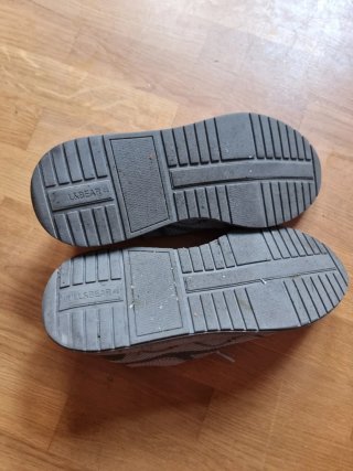 Zapatillas grises