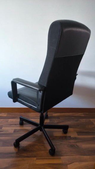 Silla de escritorio, oficina IKEA Millberget Negra