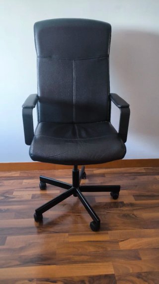 Silla de escritorio, oficina IKEA Millberget Negra