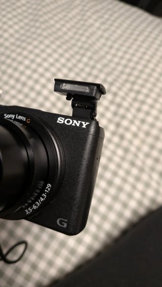 Cámara Sony Cyber-shot DSC-HX60 Negra