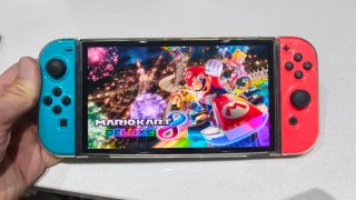Nintendo Switch OLED Blu/Rosso + Mario Kart 8
