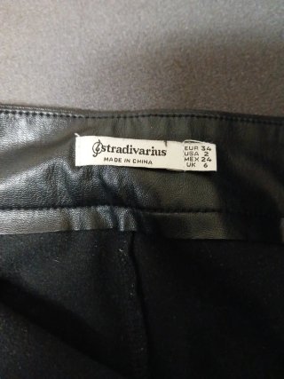 Pantalón polipiel negro