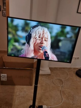 Mini TV Táctil 21.5 Android