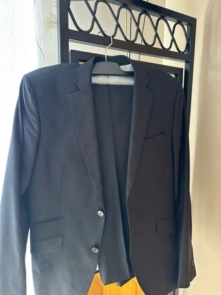 Traje negro
