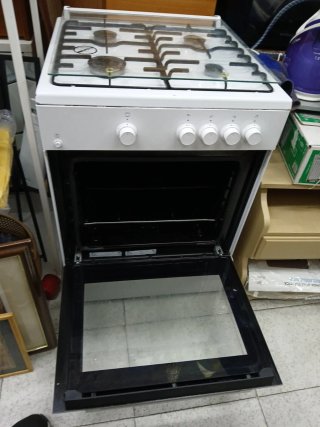 Cocina Beko Blanca con Horno