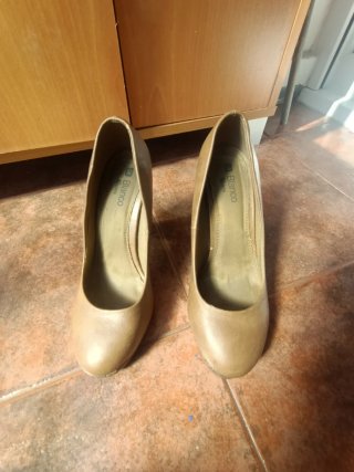 Zapatos de tacón ancho marrón
