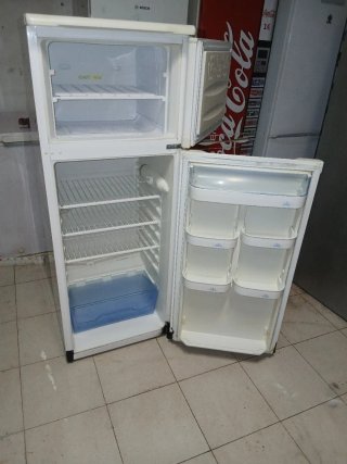 Nevera Beko Funciona perfectamente de 145x55