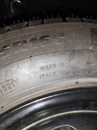 Rueda Michelin Agilis 51 215/65R16C