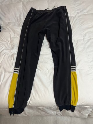 Chándal Vintage Adidas Negro y Amarillo