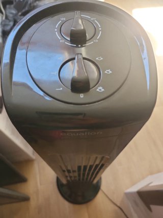 Ventilador de Torre Negro Equation