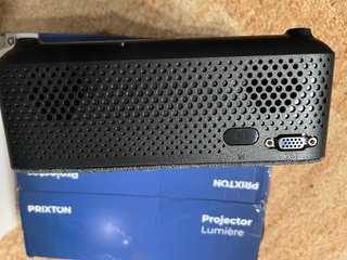 Proyector Prixton Lumiere Gris y Mando