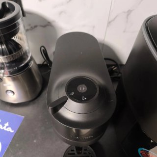 Cafetera Nespresso DeLonghi