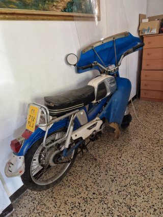 Mobilette Azul y Plata