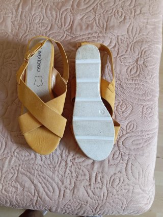 Sandalias INEXTENSO Beige/Amarillas Talla 39
