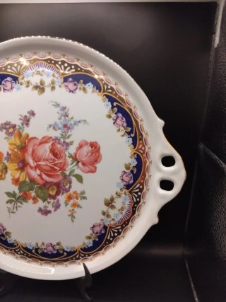 Bandeja de porcelana fina con flores