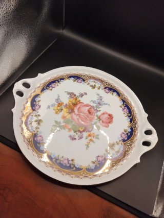 Bandeja de porcelana fina con flores
