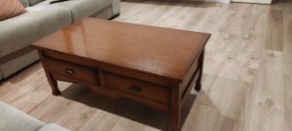 Mesa baja de salón de madera