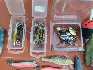 Lotes de plomos y señuelos de pesca