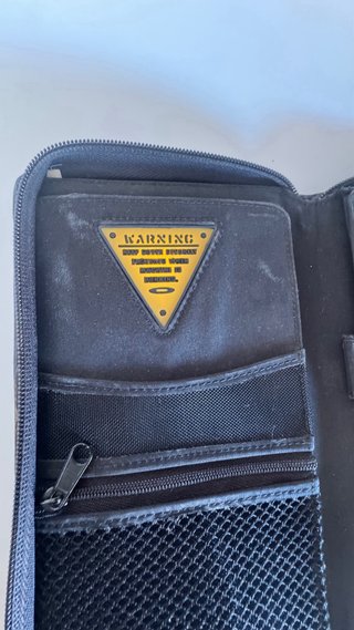 Billetera Oakley Negra Vintage