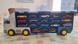 Camión Transportador con 41 Cochecitos de juguete