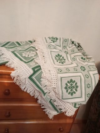 Colcha clásica verde y blanca