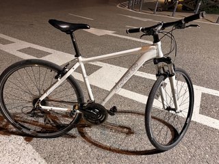 Bicicleta de montaña/ ciudad blanca Lista para uza