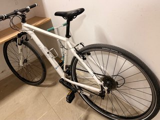 Bicicleta de montaña/ ciudad blanca Lista para uza