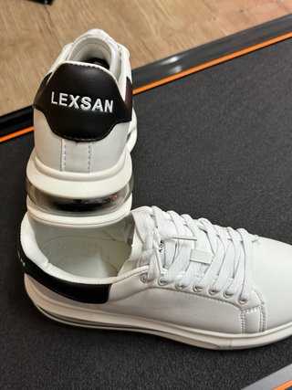 Zapatillas Blancas y Negras Unisex