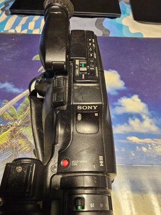 Câmara Vídeo Sony Hi8 CCD-V600E