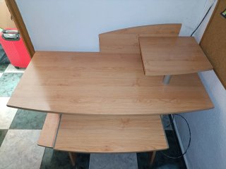Escritorio madera y metal