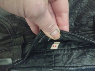 Pantalón de cuero negro talla 44