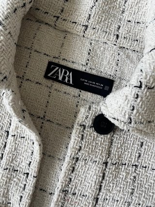Sobrecamisa estructura cuadros Zara.