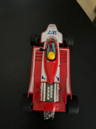 Macchine Scalextric Rosse e Gialle