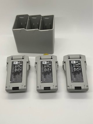 DJI Mini 4 Pro Fly More Combo