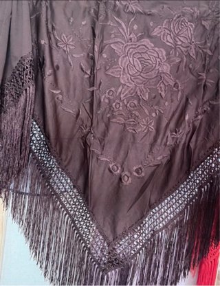 Mantón Flamenco Marrón Bordado Flores
