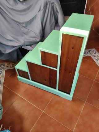 Mueble Escalera Madera Verde