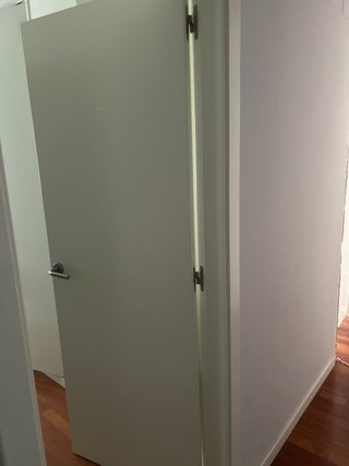Puerta interior blanca
