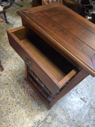 Mueble auxiliar botellero y revistero italiano