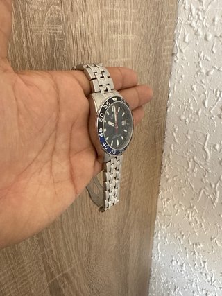 Reloj Lotus Negro y Plateado