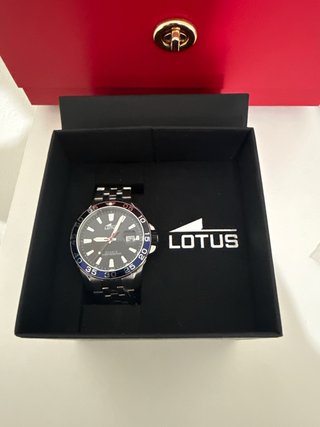 Reloj Lotus Negro y Plateado