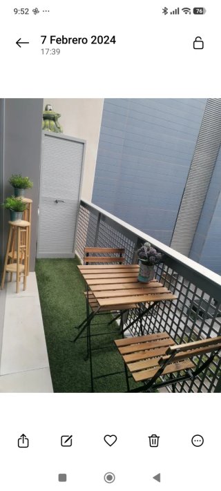 Conjunto mesa y sillas plegables madera