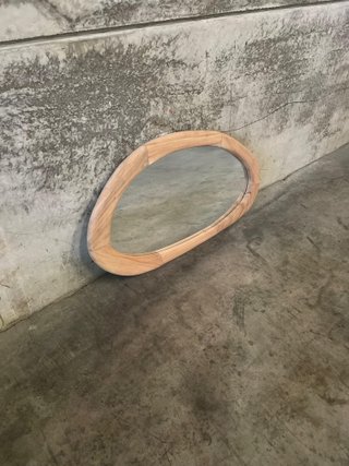 Espejo Selem de madera de mungur con acabado natural 60 x 107 cm