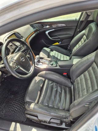 Opel Insignia Sports Tourer 2.0 160cv ¡FULL EQUIP!