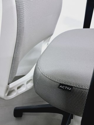 Silla ACTIU STAY ergonómica malla pro