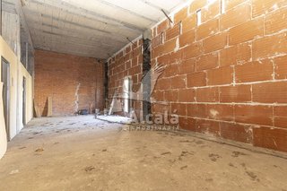 Local comercial en venta en San Isidro - Los Almendros en Alcalá de Henares