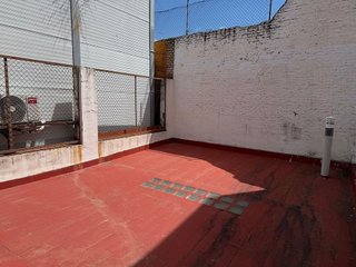 Local comercial en alquiler en Huerta del Pilar en Sevilla